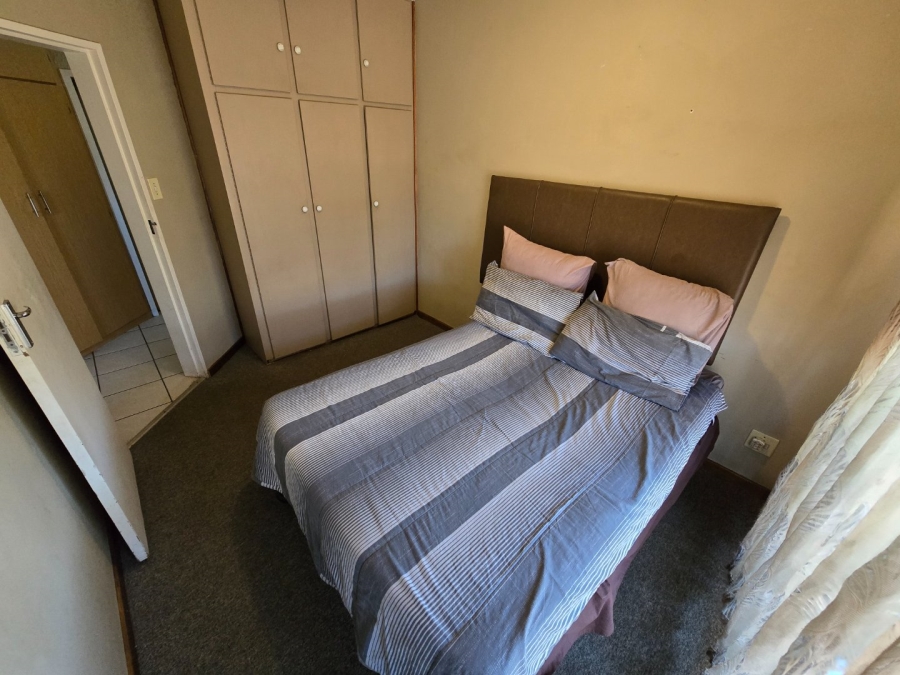 2 Bedroom Property for Sale in Kannoniers Park North West